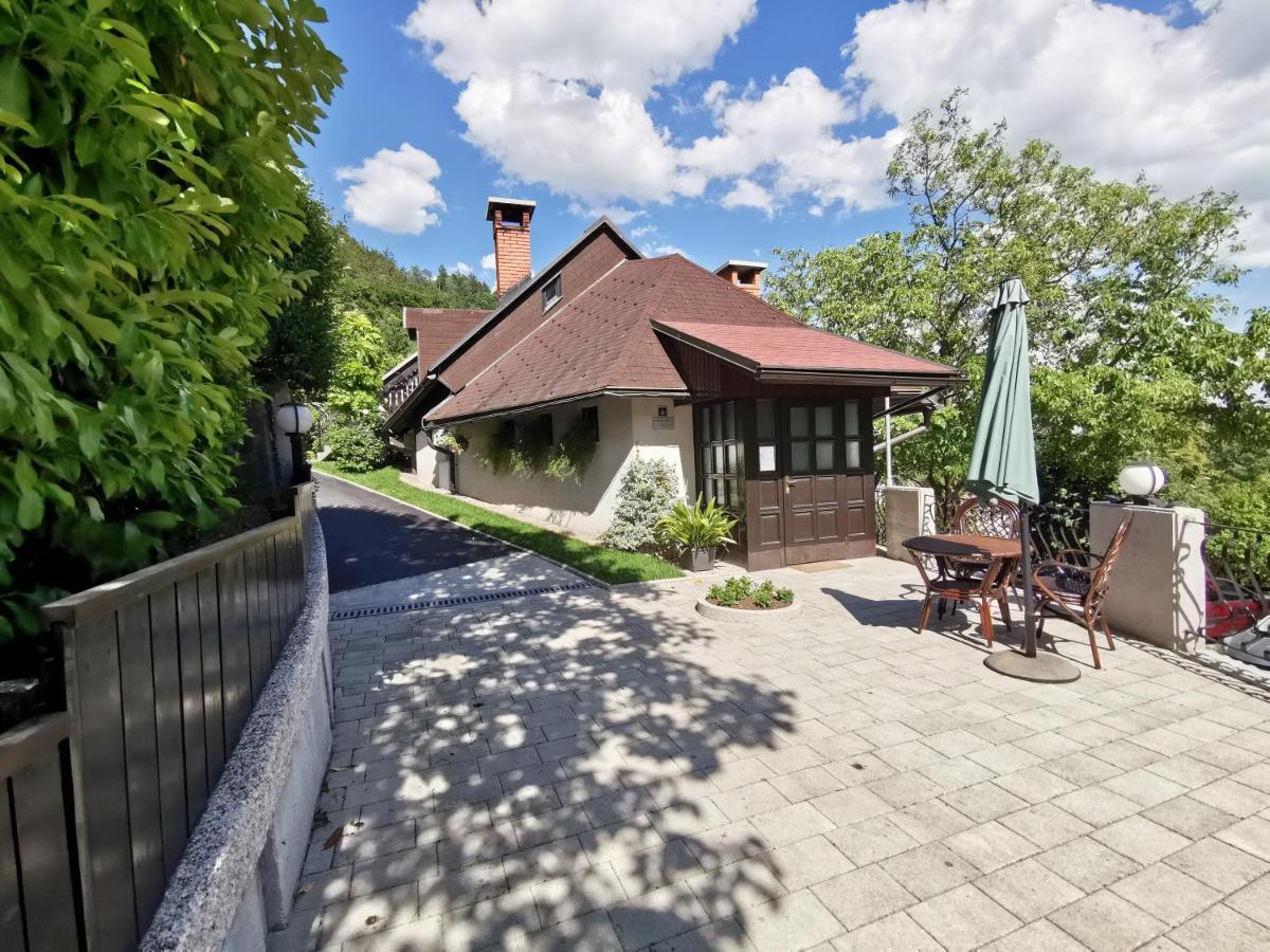 Apartmaji Mak Jesenice Eksteriør billede